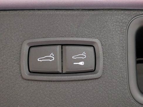 New 2026 Porsche Macan Turbo image 27