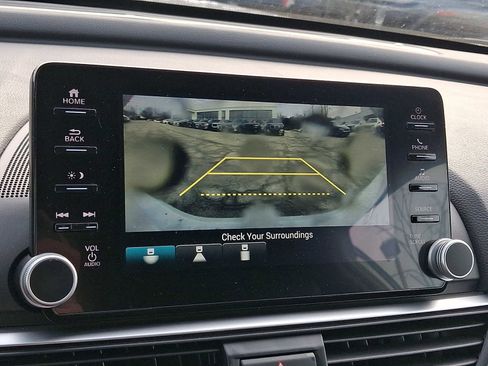 Used 2022 Honda Accord Sport image 17