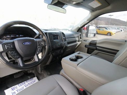 Used 2021 Ford F550 4x4 Regular Cab Super Duty image 5