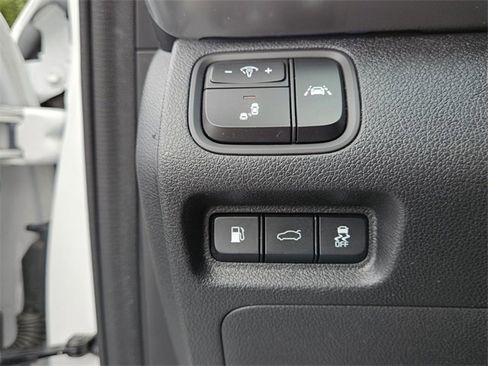 Used 2020 Kia Optima Premium image 29