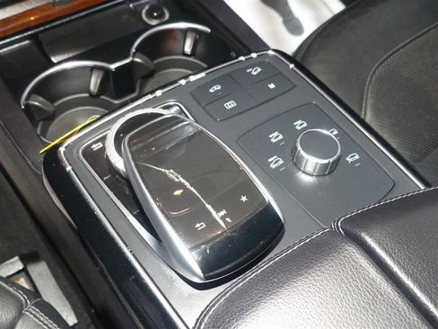 Used 2017 Mercedes-Benz GLS 550 4MATIC image 41