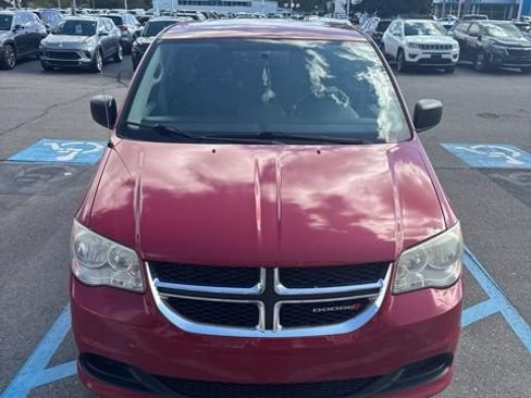 Used 2013 Dodge Grand Caravan SE FWD image 2