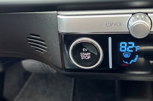 Certified 2025 Hyundai Ioniq 6 SE RWD image 27