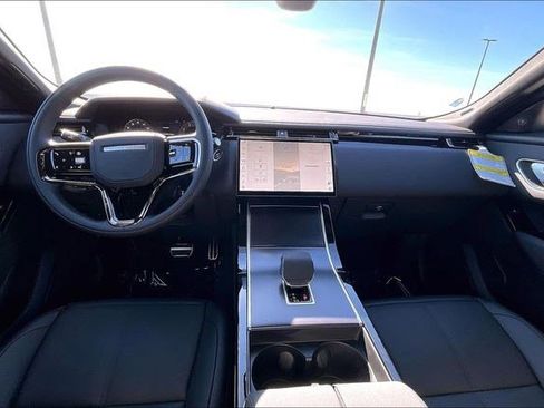 New 2026 Land Rover Range Rover Velar Dynamic SE image 5