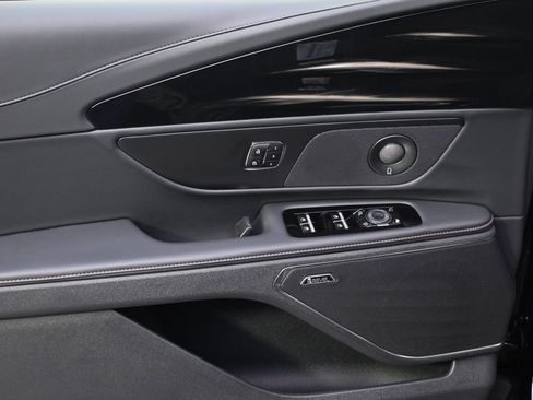 New 2026 Lincoln Nautilus Reserve image 22