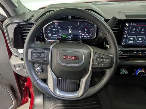 Used 2024 GMC Sierra 1500 Elevation image 17