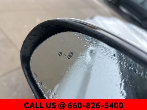 Used 2023 Hyundai Kona SEL AWD/4WD image 12