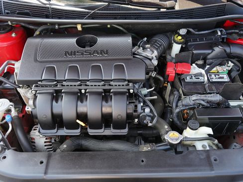 Used 2015 Nissan Sentra SR w/ SR Premium Package FWD image 25