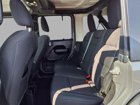 Used 2021 Jeep Wrangler Unlimited Sport image 20