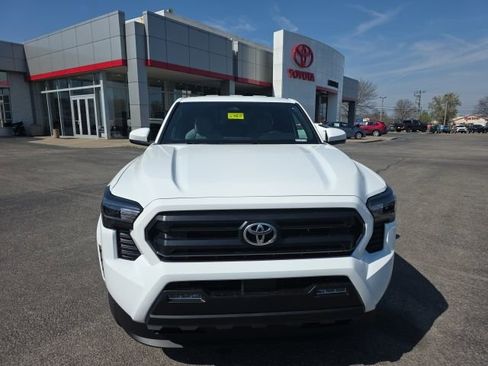 New 2026 Toyota Tacoma SR5 image 2