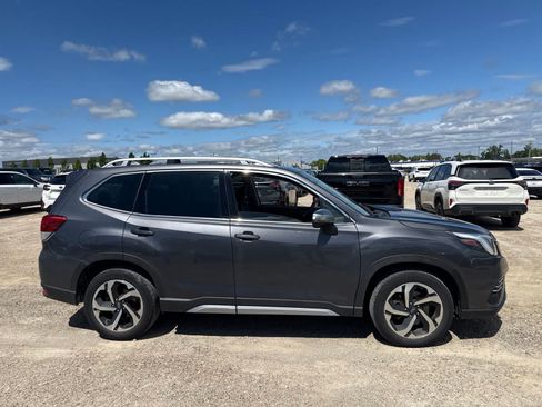 Used 2023 Subaru Forester Touring w/ Popular Package #2 AWD/4WD image 9
