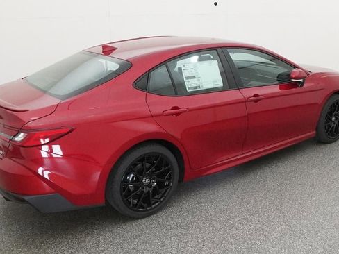 New 2026 Toyota Camry SE image 9