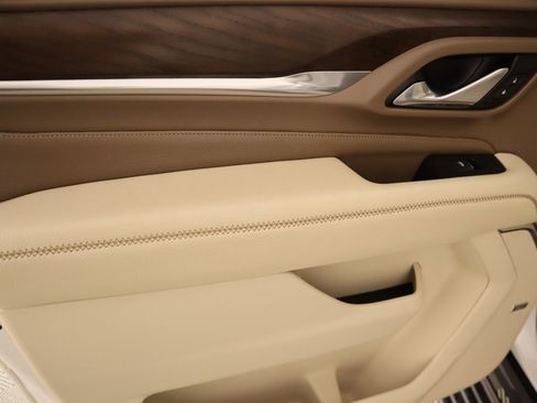 Used 2021 GMC Yukon XL Denali w/ Denali Ultimate Package image 19