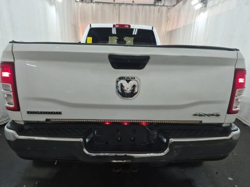 Used 2023 RAM 3500 Big Horn w/ Level 1 Equipment Group AWD/4WD image 4