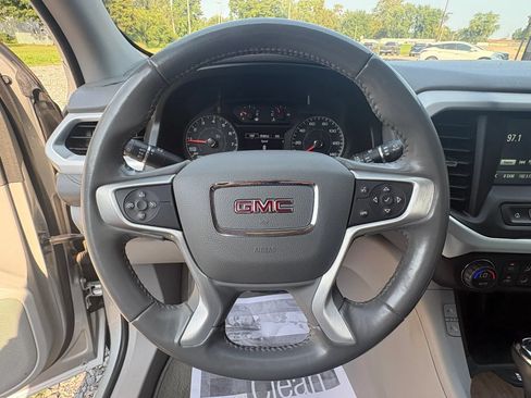 Used 2019 GMC Acadia SLE FWD image 12