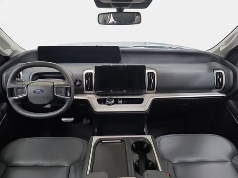 Used 2026 Ford Expedition Active AWD/4WD image 10