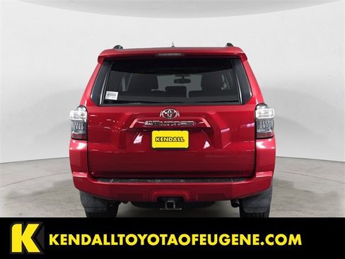 Used 2019 Toyota 4Runner SR5 Premium image 4
