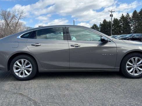Used 2018 Chevrolet Malibu LT image 11
