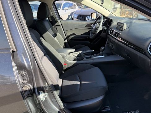 Used 2014 MAZDA MAZDA3 i Sport image 18