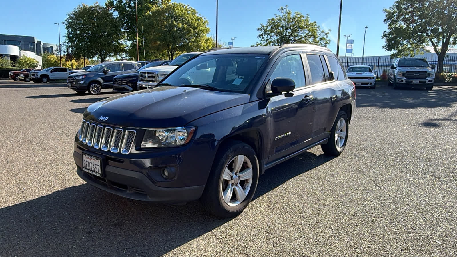 Used 2017 Jeep Compass Latitude AWD/4WD image 1