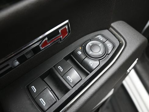 Used 2022 GMC Sierra 1500 AT4 w/ AT4 Premium Package image 13