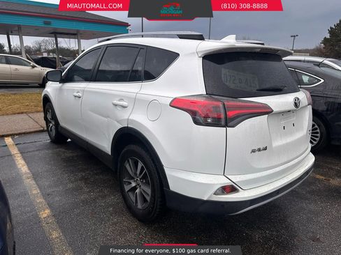 Used 2017 Toyota RAV4 XLE image 5