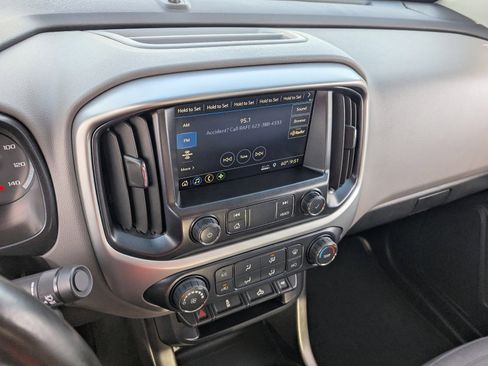 Used 2019 Chevrolet Colorado LT image 26