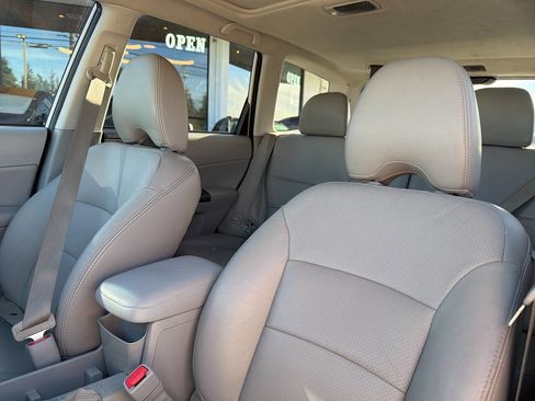 Used 2011 Subaru Forester 2.5XT Premium w/ Popular Equipment Group 5B image 31