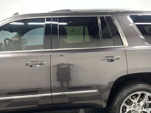 Used 2015 GMC Yukon Denali w/ Premium Package AWD/4WD image 14