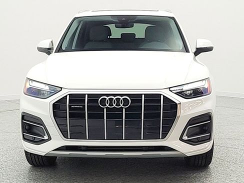 Used 2023 Audi Q5 2.0T Premium w/ Convenience Package image 2