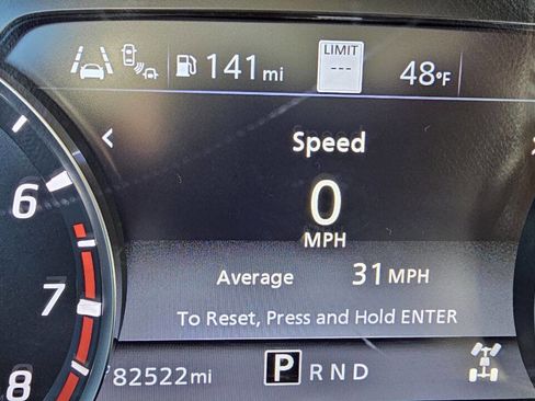 Used 2021 Nissan Titan SV w/ SV Convenience Package image 6