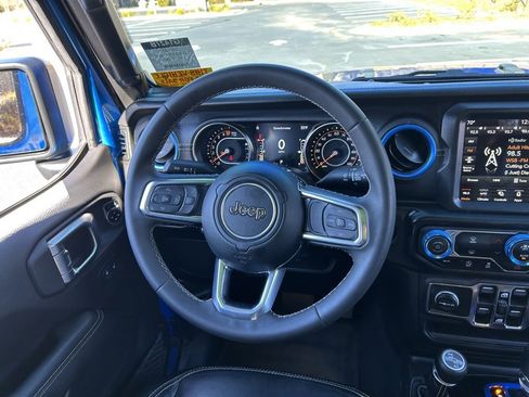 Used 2023 Jeep Gladiator Overland w/ Popular Equipment Package image 31