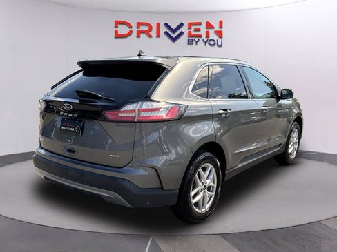 Used 2024 Ford Edge SEL AWD/4WD image 3