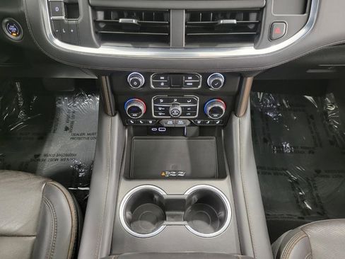 Used 2024 Chevrolet Tahoe High Country image 17