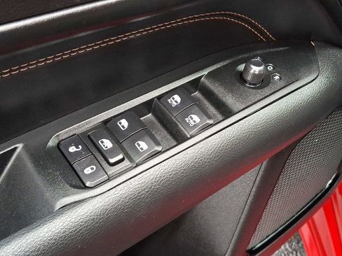 Used 2022 Jeep Compass Limited image 14