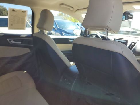 Used 2022 Ford Edge SEL w/ Convenience Package image 25