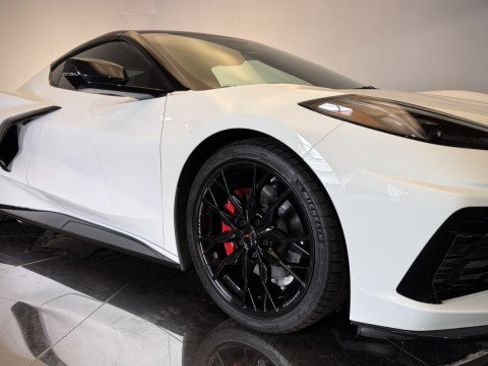 Used 2024 Chevrolet Corvette Stingray Preferred Cpe w/ Stealth Interior Trim Package image 20