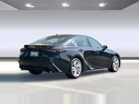 Certified 2022 Lexus IS 300 image 8