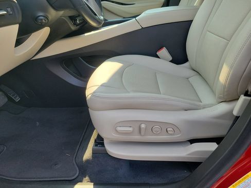Used 2024 Buick Enclave Premium w/ Experience Buick Package FWD image 39