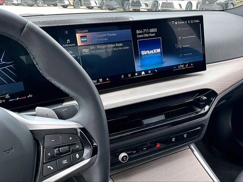 Used 2025 BMW 330i Sedan image 6