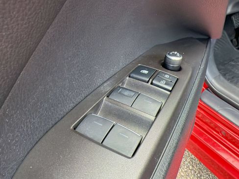 Used 2021 Toyota Camry XSE FWD image 12