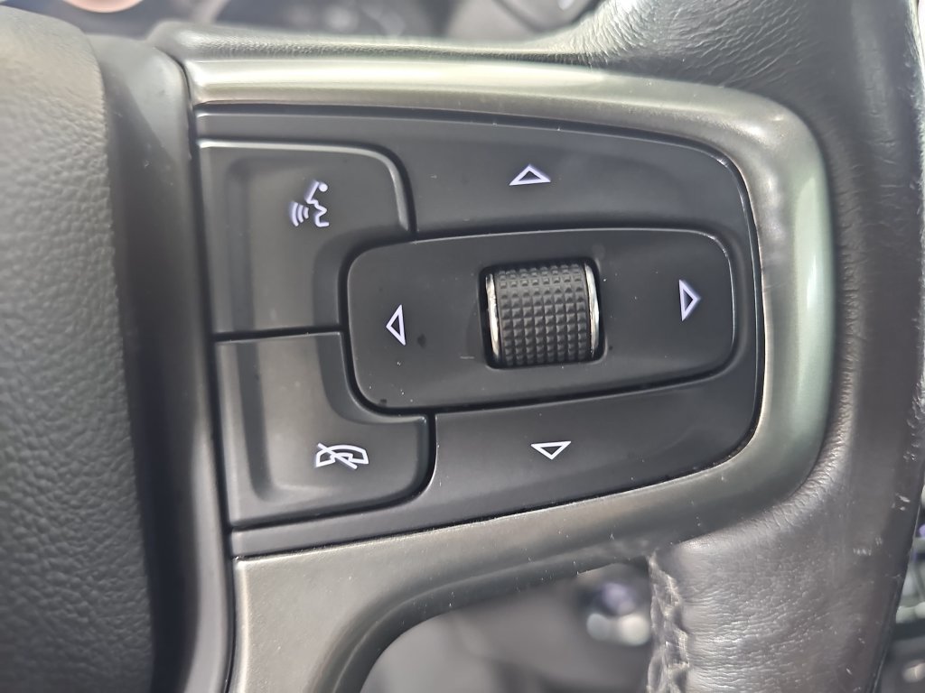 Used 2021 Chevrolet Silverado 1500 LT AWD/4WD image 22