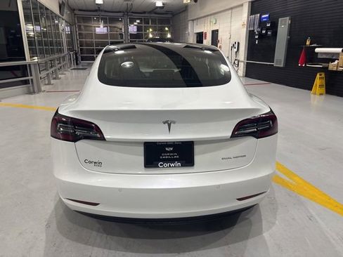 Used 2020 Tesla Model 3 Long Range AWD/4WD image 7