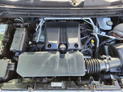 Used 2024 Chevrolet Colorado Trail Boss w/ Technology Package AWD/4WD image 23
