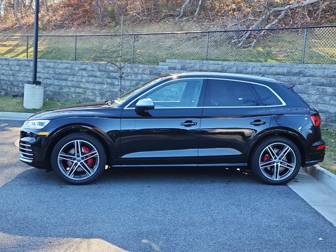 Used 2019 Audi SQ5 Premium Plus w/ Premium Plus Package image 6