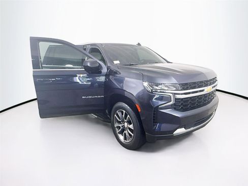 Used 2022 Chevrolet Suburban LS w/ Driver Alert Package RWD image 32