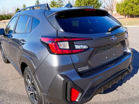 Used 2024 Subaru Crosstrek 2.0i Premium AWD/4WD image 32