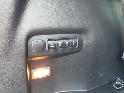 Used 2016 Ford Explorer Limited w/ Equipment Group 303A AWD/4WD image 15