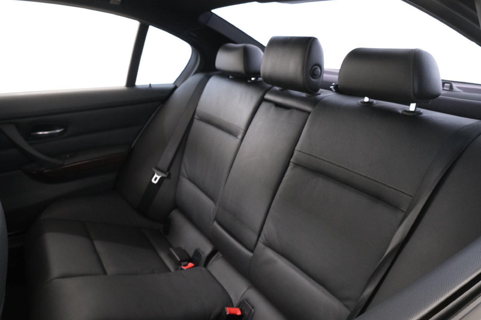 Used 2011 BMW 335i xDrive Sedan AWD/4WD image 32