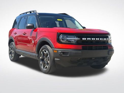 Used 2023 Ford Bronco Sport Outer Banks image 1